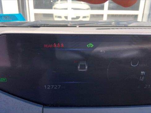 Used 2023 Toyota Prius LE AWD/4WD image 25