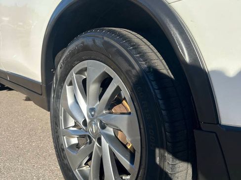 Used 2014 Nissan Rogue SL w/ SL Premium Package AWD/4WD image 18