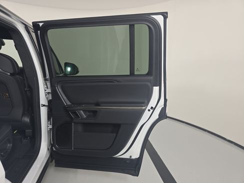 Used 2024 Rivian R1S Adventure AWD/4WD image 19