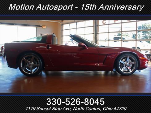 Used 2007 Chevrolet Corvette Coupe w/ Preferred Equipment Group image 16