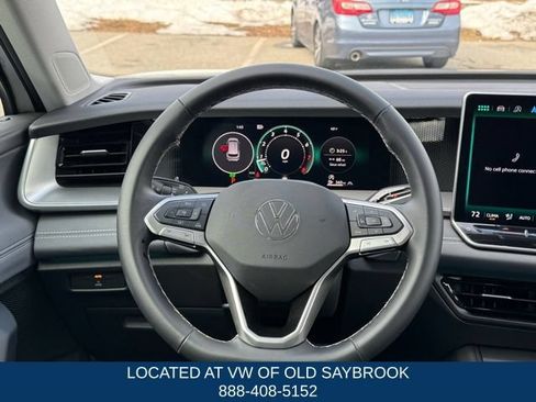 Certified 2025 Volkswagen Tiguan SE AWD/4WD image 17