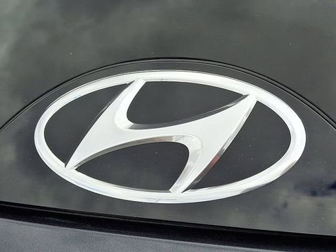 Used 2022 Hyundai Tucson Limited image 29