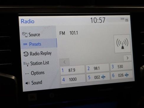 Used 2023 Toyota 4Runner Limited image 32