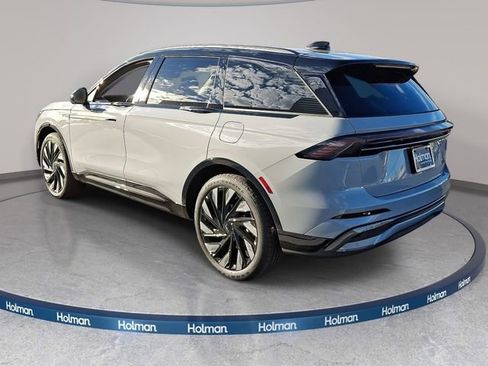 New 2026 Lincoln Nautilus Reserve w/ Jet Appearance Package image 7