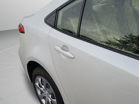 Used 2024 Toyota Corolla LE FWD image 17