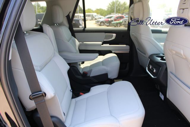 New 2027 Ford Expedition Platinum RWD image 9