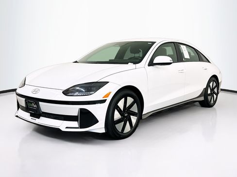 Used 2024 Hyundai Ioniq 6 SE AWD/4WD image 3