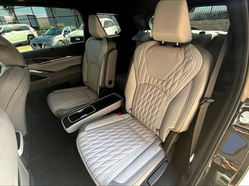 New 2026 INFINITI QX60 Autograph w/ Dark Cargo Package image 10