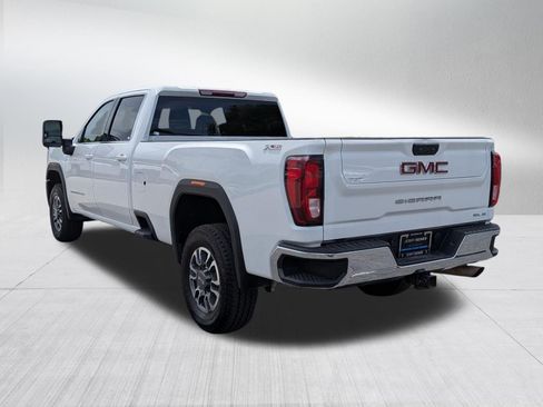 Used 2024 GMC Sierra 3500 SLE w/ SLE Convenience Package AWD/4WD image 4
