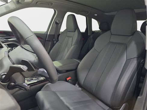 Used 2025 Audi Q5 Premium Plus image 18