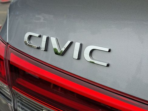 Used 2023 Honda Civic Sport image 30