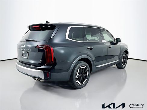 Certified 2025 Kia Telluride S AWD/4WD image 5