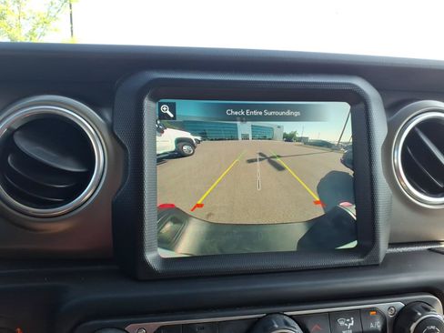 Used 2021 Jeep Gladiator Rubicon AWD/4WD image 20