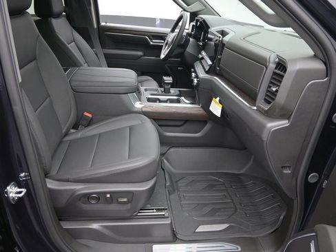 New 2026 GMC Sierra 1500 SLT w/ SLT Premium Plus Package image 7