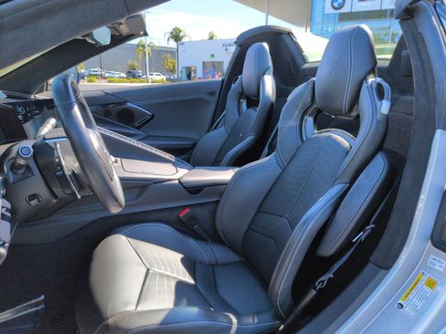 Used 2024 Chevrolet Corvette Stingray Premium Conv w/ Z51 Performance Package image 16