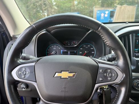 Used 2017 Chevrolet Colorado LT image 24