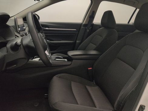 Used 2023 Nissan Altima 2.5 SV image 17