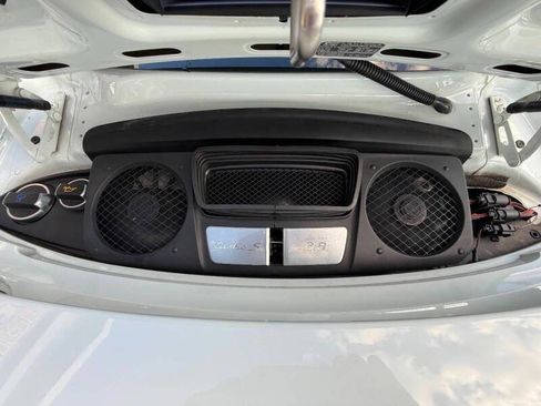 Used 2015 Porsche 911 Turbo S image 34