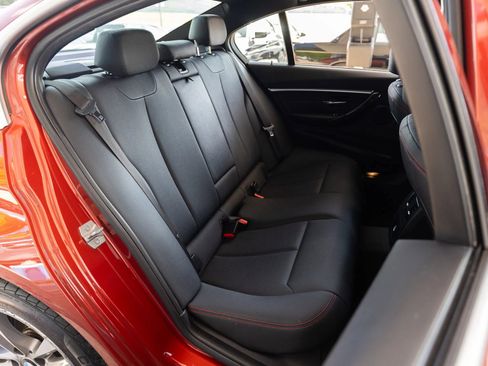 Used 2018 BMW 330i xDrive Sedan AWD/4WD image 24