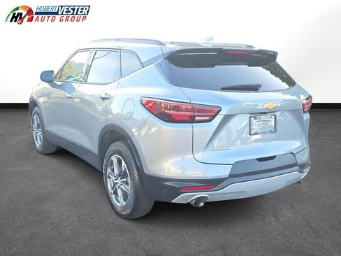 Used 2024 Chevrolet Blazer LT w/ Convenience Package FWD image 8