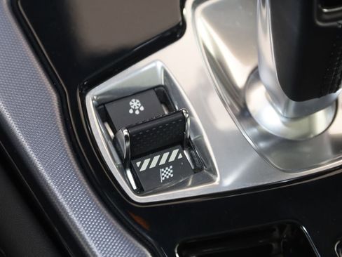 Used 2021 Jaguar F-TYPE Coupe RWD image 37