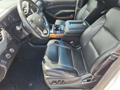 Used 2017 Chevrolet Suburban Premier AWD/4WD image 10
