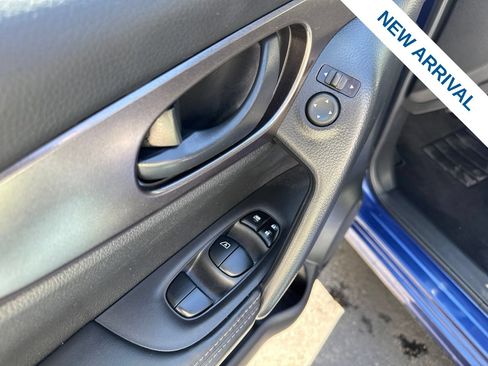Used 2022 Nissan Rogue Sport S AWD/4WD image 17