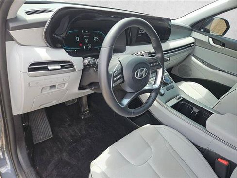 Used 2025 Hyundai Palisade SEL AWD/4WD image 17