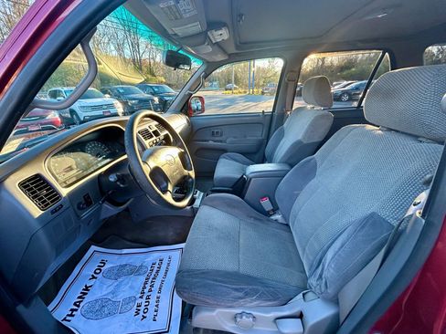 Used 2002 Toyota 4Runner SR5 image 11
