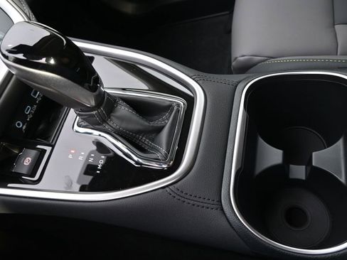 Used 2025 Subaru Outback Onyx Edition image 30