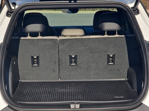 Used 2026 GMC Terrain Elevation w/ Elevation Premium Package image 12