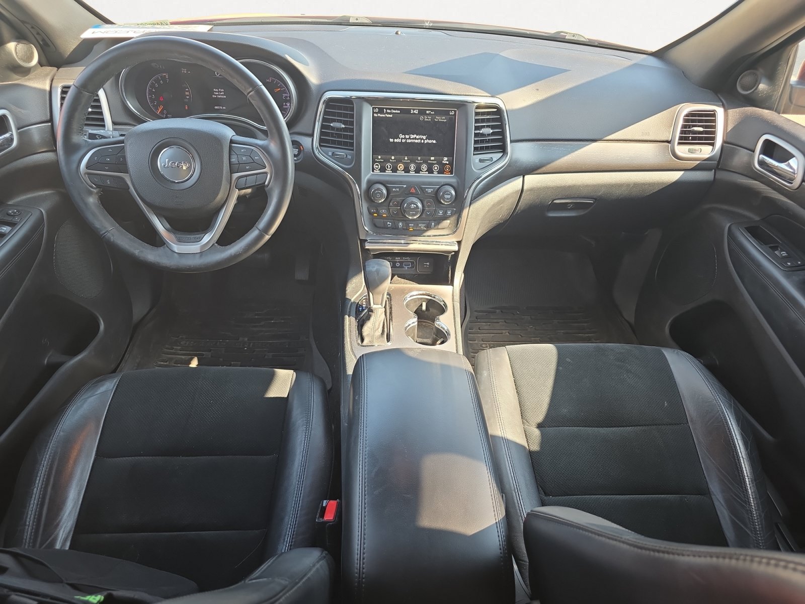 Used 2018 Jeep Grand Cherokee Altitude RWD image 2