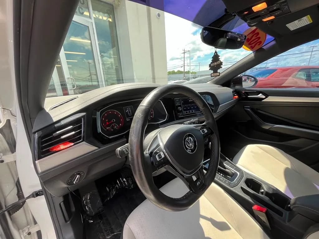 Used 2021 Volkswagen Jetta R-Line w/ R-Line Cold Weather Package FWD image 24