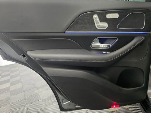 Used 2025 Mercedes-Benz GLE 350 4MATIC image 19