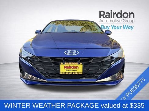 Used 2023 Hyundai Elantra Limited w/ Winter Weather Package FWD image 2