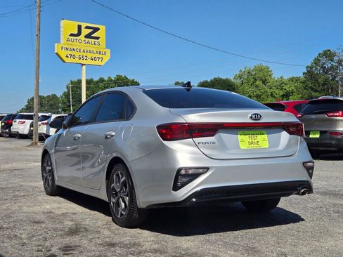 Used 2019 Kia Forte LXS FWD image 4