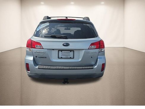 Used 2013 Subaru Outback 2.5i Limited w/ Moonroof Pkg image 6