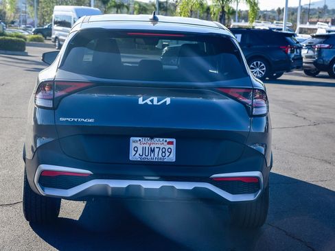 Used 2024 Kia Sportage EX image 5