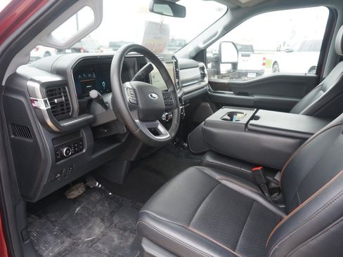 Used 2025 Ford F250 Lariat AWD/4WD image 9