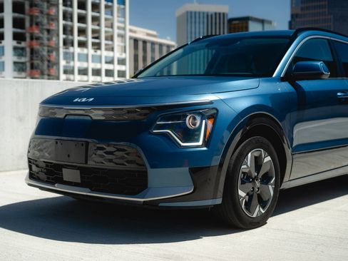 Used 2023 Kia Niro Wind FWD image 5