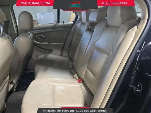 Used 2015 Ford Taurus SEL w/ Equipment Group 201A FWD image 11