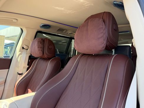 New 2026 Mercedes-Benz Maybach GLS 600 4MATIC image 19