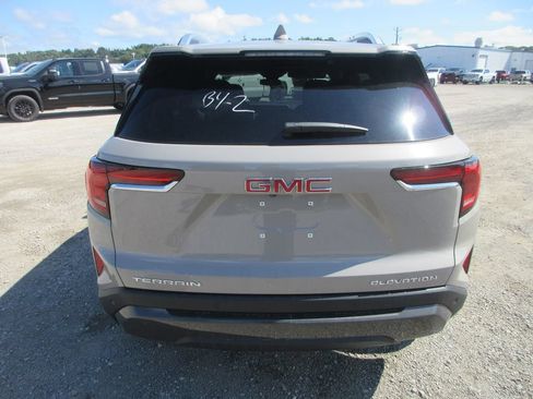 New 2027 GMC Terrain Elevation w/ Elevation Premium Package FWD image 5