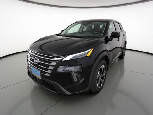 Used 2025 Nissan Rogue SV FWD image 3
