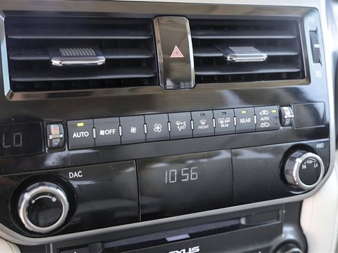 Used 2023 Lexus GX 460 Premium image 19