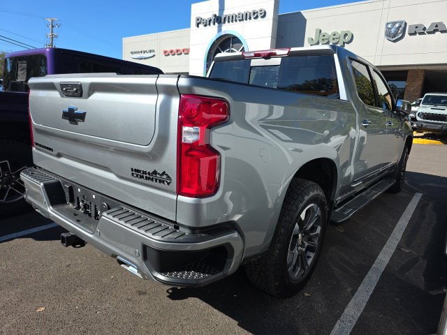 Used 2026 Chevrolet Silverado 1500 High Country w/ Technology Package AWD/4WD image 8