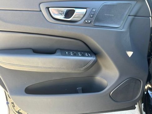 Certified 2024 Volvo XC60 B5 Plus w/ Climate Package AWD/4WD image 17