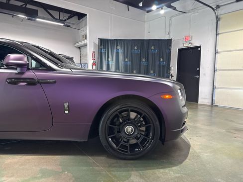 Used 2018 Rolls-Royce Wraith image 12