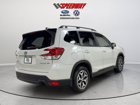 Certified 2024 Subaru Forester Premium AWD/4WD image 6