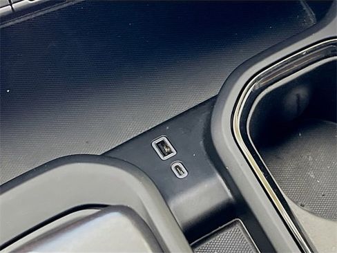 Used 2022 GMC Sierra 1500 AT4 w/ AT4 Premium Package image 21